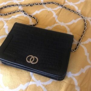 Elegant Black Crocodile Pattern Bag